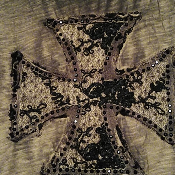 Shirt - Picture 2 of 3